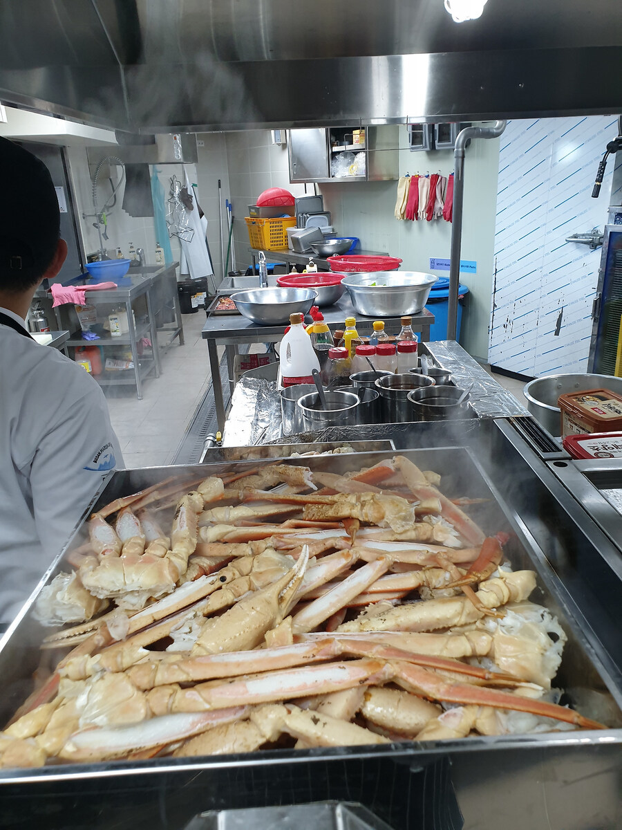 남극의셰프) 참고로 남극기지 식단이 이거임ㅋㅋㅋㅋㅋ_1.jpg