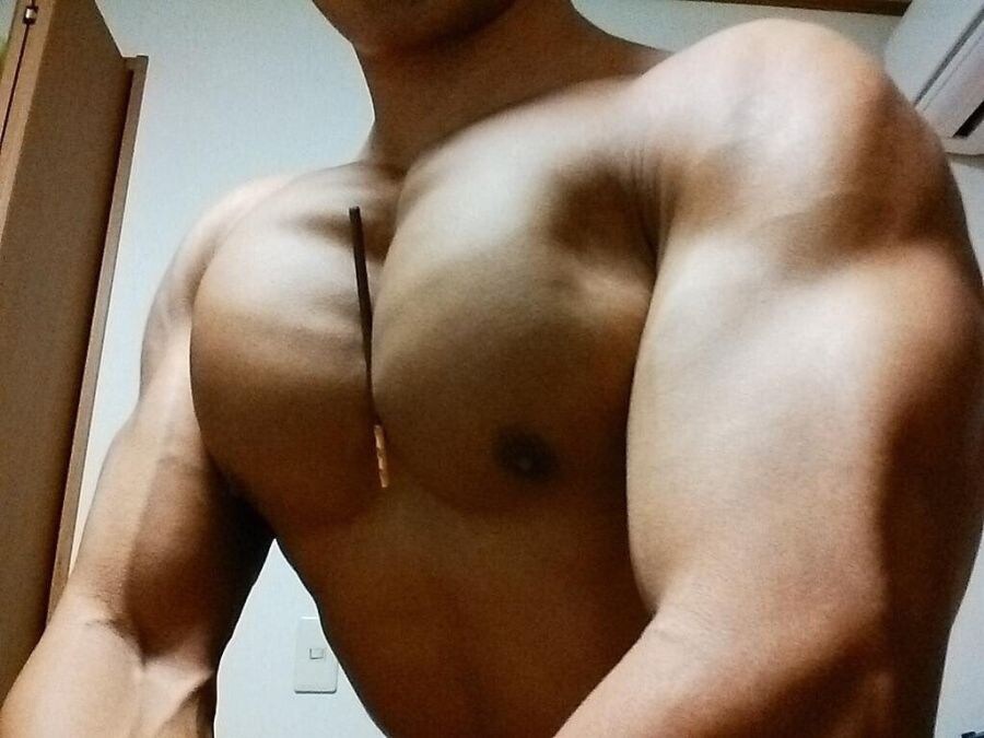 가슴과 빼빼로.jpg_1.jpg