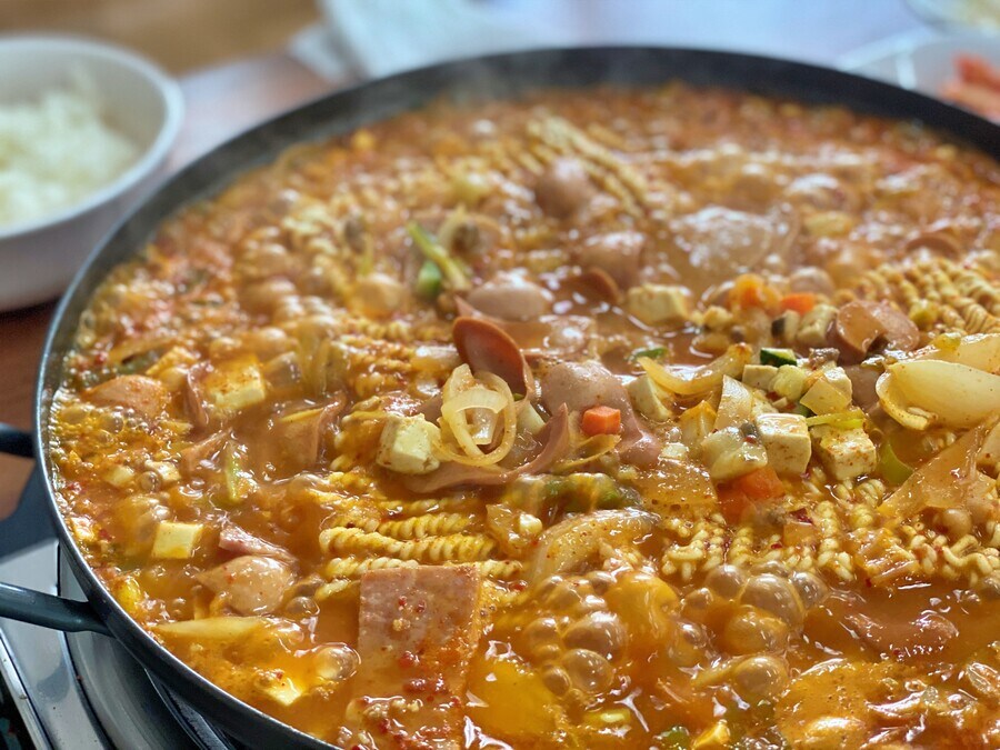 호불호 부대찌개.jpg_3.jpg