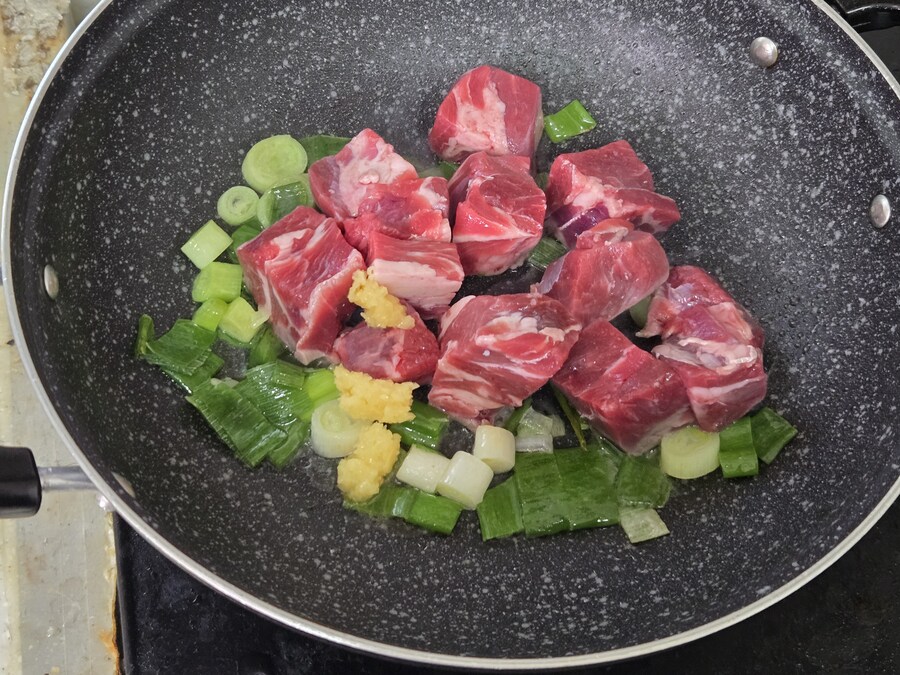 저도 우지라면 먹어봤습니다_2.jpg