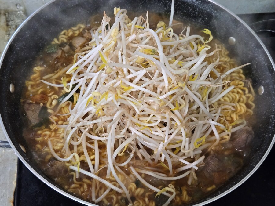 저도 우지라면 먹어봤습니다_3.jpg