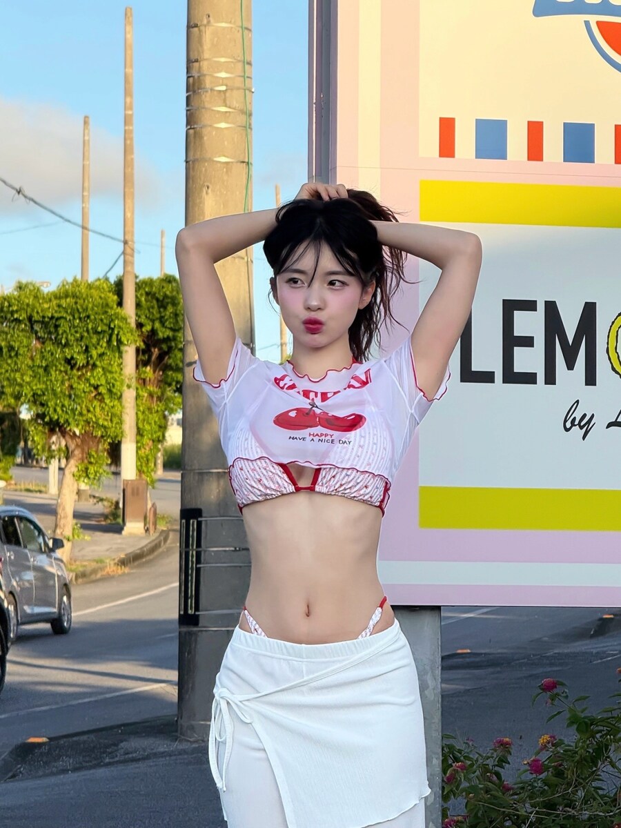 슬렌더 몸매 치어리더 jpg_2.png