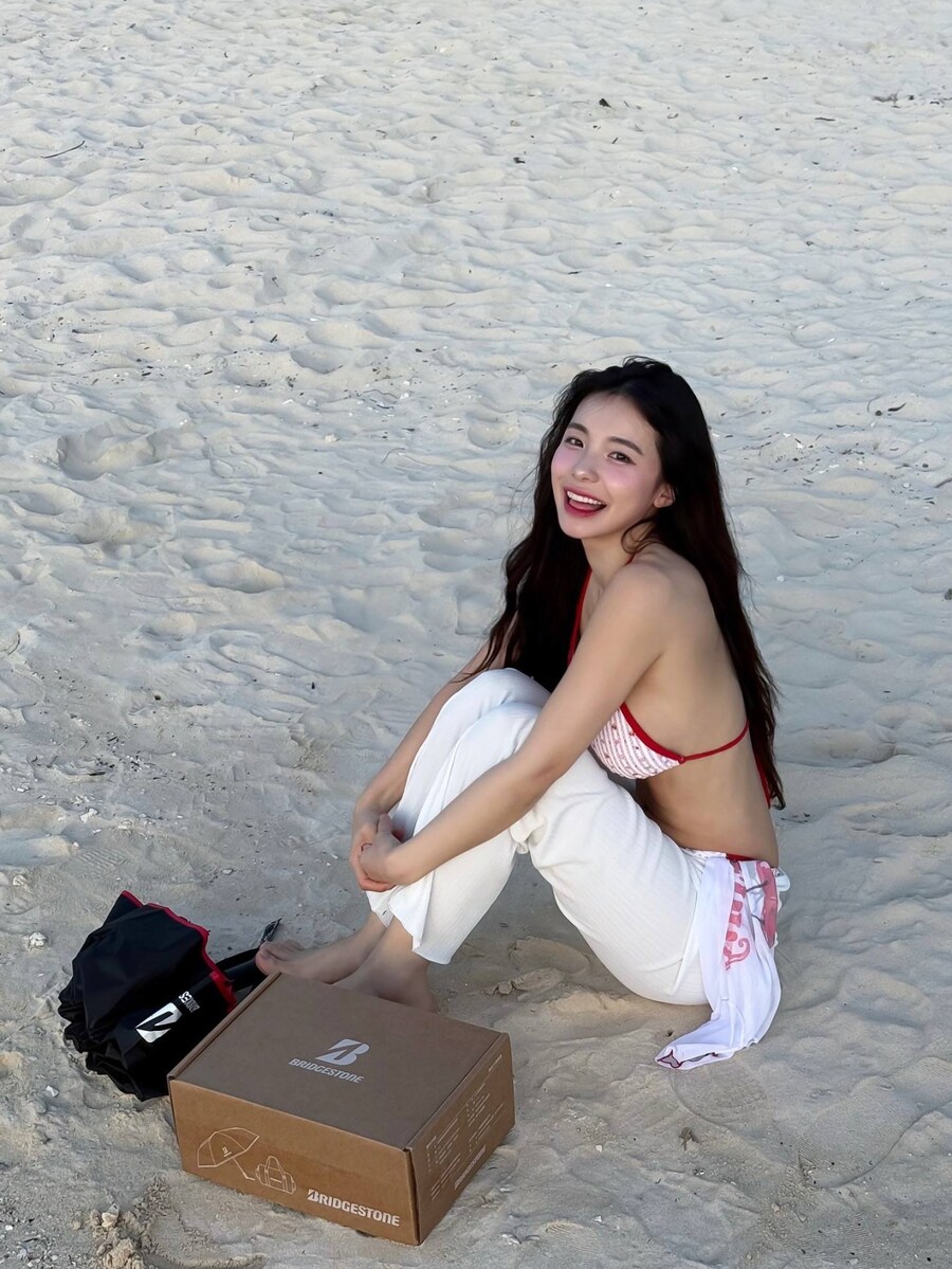 슬렌더 몸매 치어리더 jpg_4.png