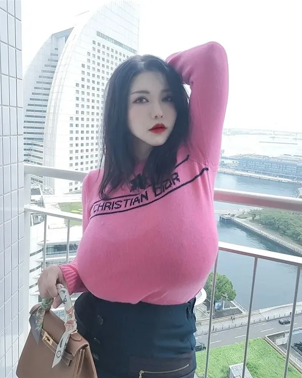 신세 많이 졌던 av배우_2.webp