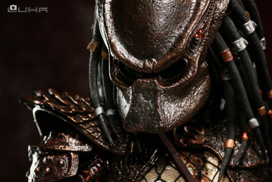 프레데터 1편과 2편 외계인 생긴거 비교_7.jpg