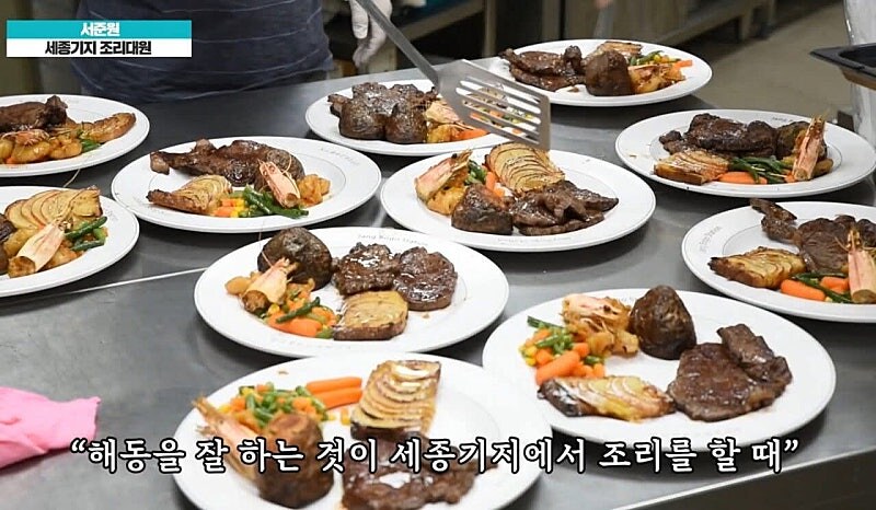 곧 방영한다는...백종원의 남극의 셰프...세종기지 식단 팩트_15.jpg