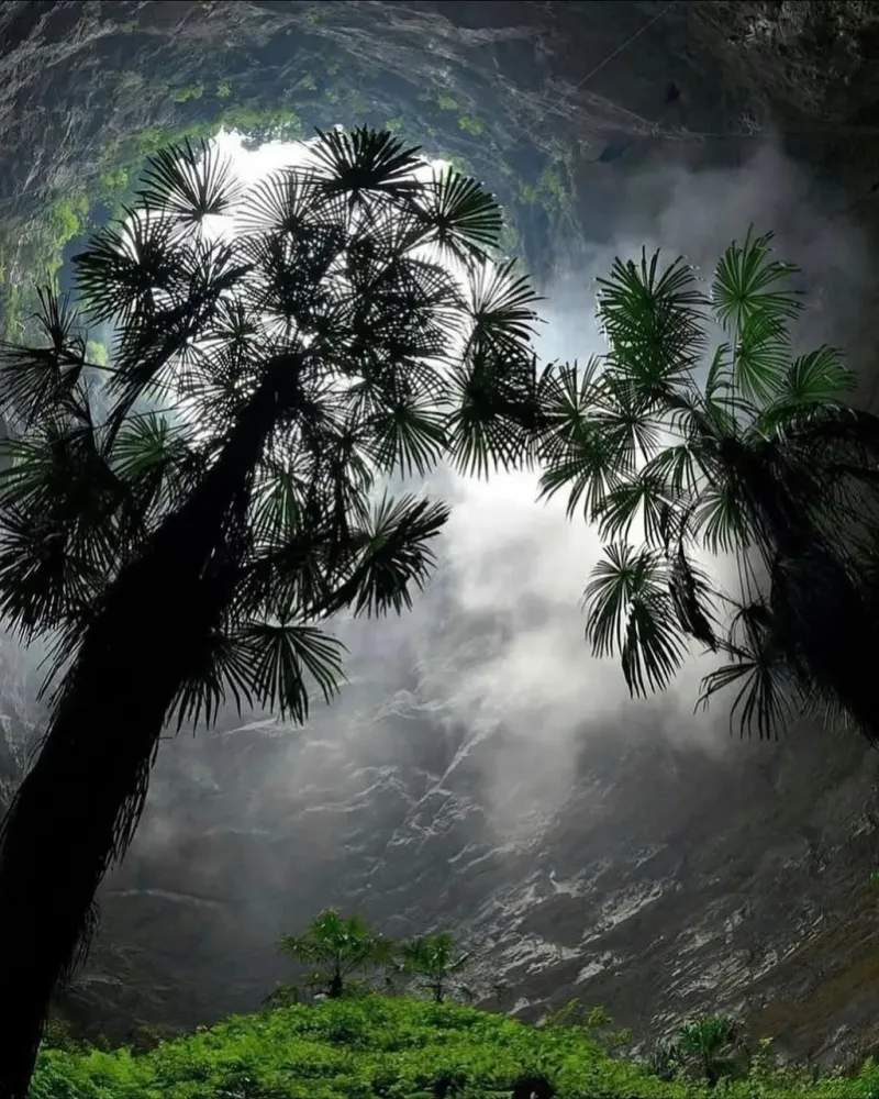 중국에서 발견된 초대형 싱크홀._4.webp