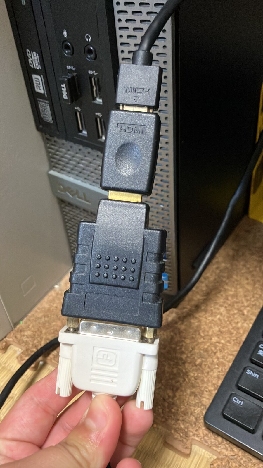 ???: 에헤이 다~ 쓸 일이 있다고, 버리지마_1.jpg