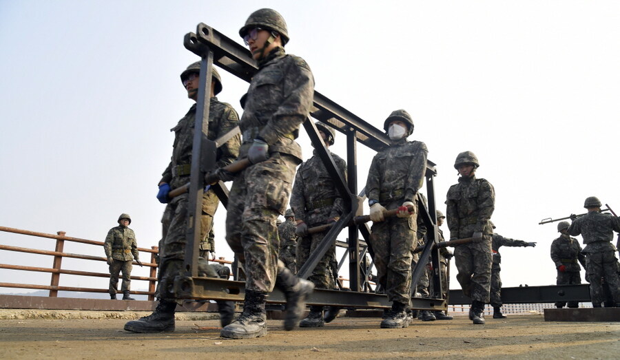 어른 되면 철든다는 거 다 구라였네 jpg._2.jpg