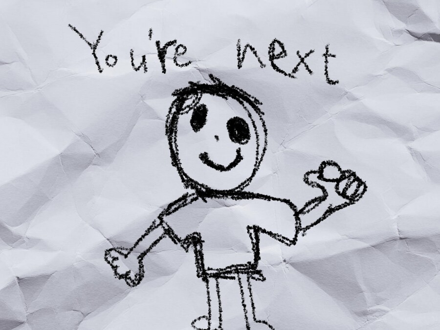 아이의 가족그림에 그려진 섬뜩한 의문의 존재_4.jpg