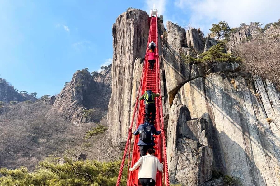 한국 최초의 산악 계단_3.jpg