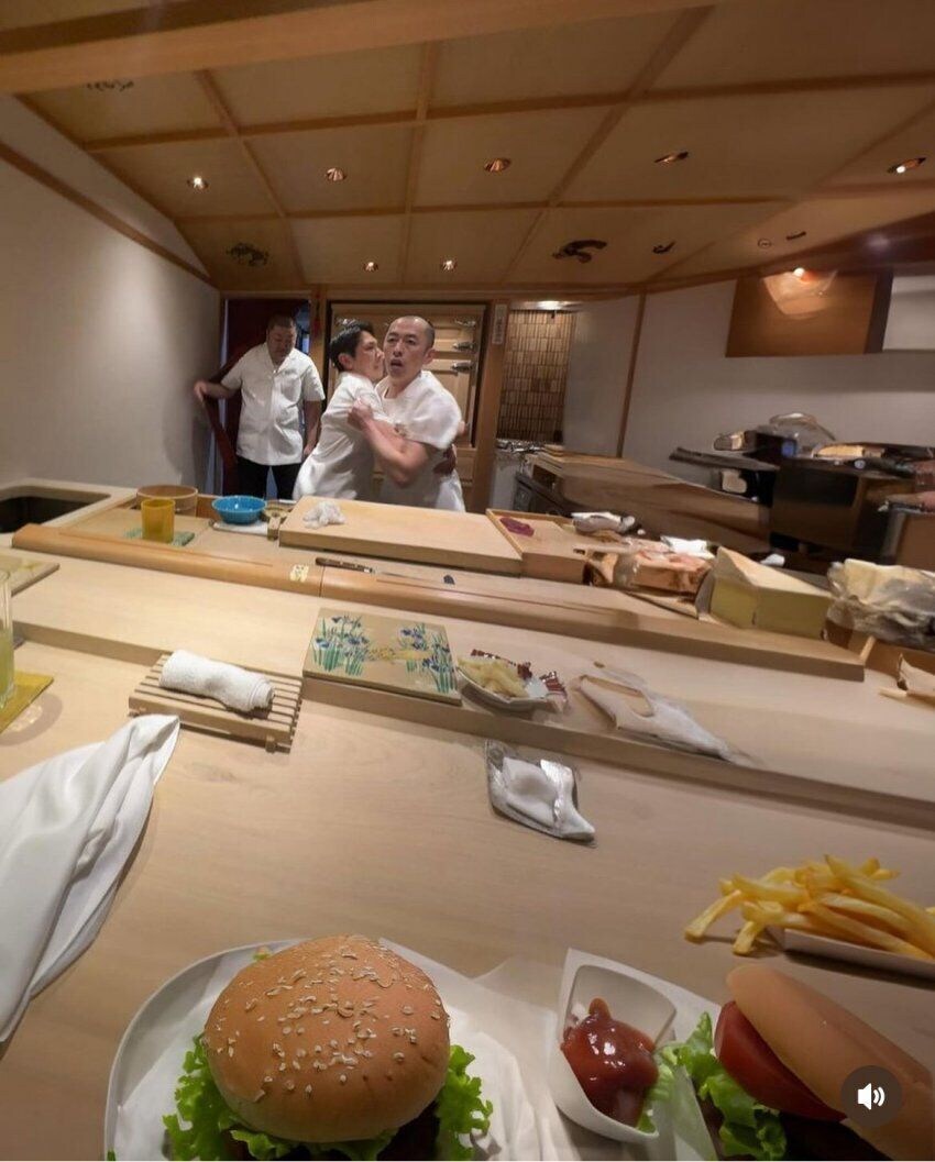 Ai)스시집 장인 열받게 하기_2.jpg