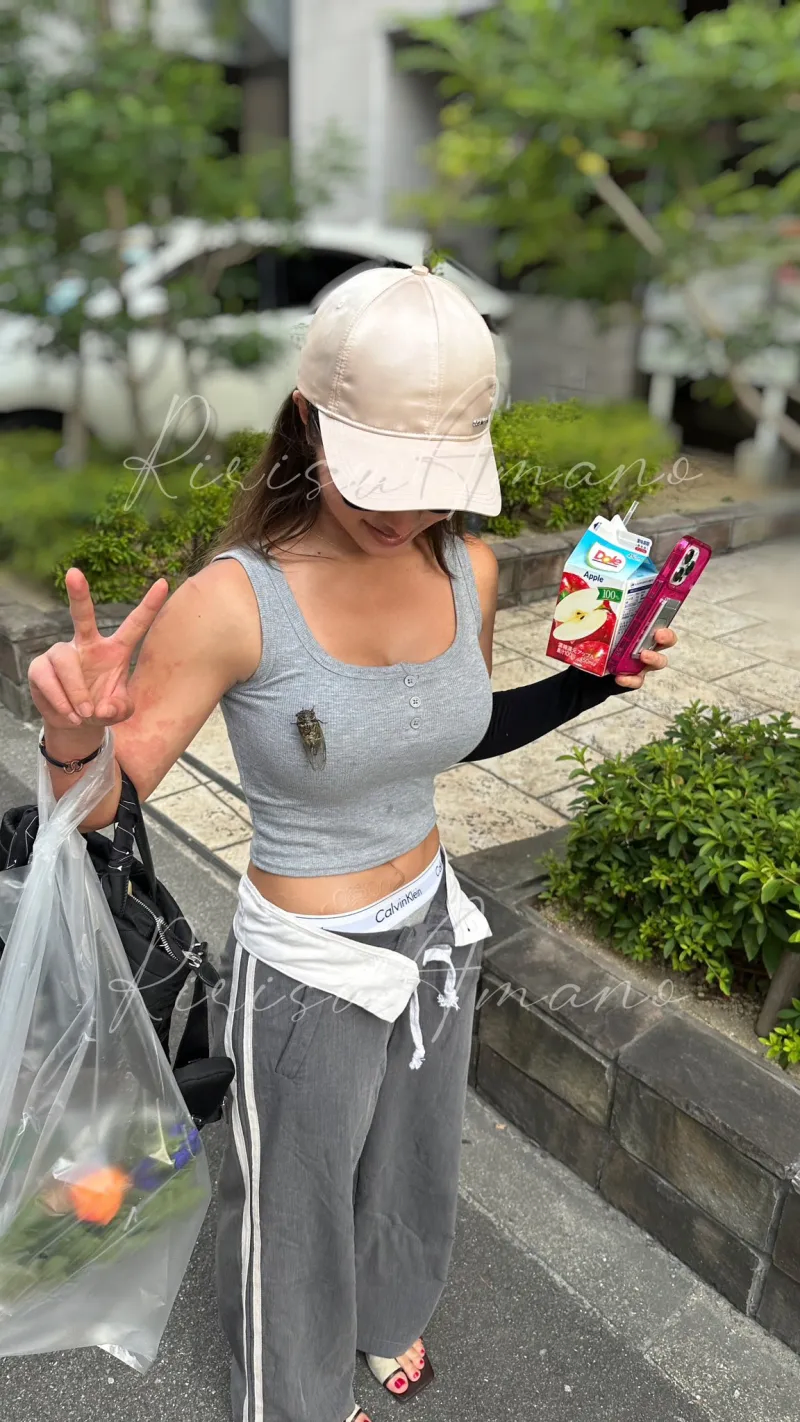 ?? : 매미모양 브로치가 이뻐요!_1.webp