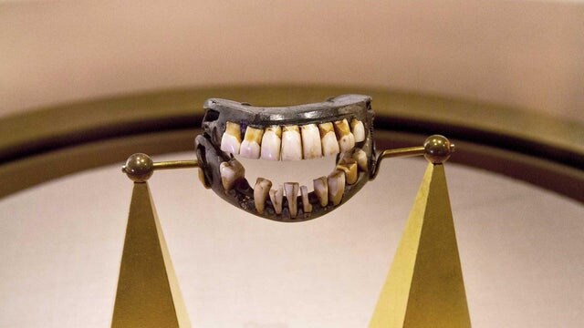 이것이 바로 조지 워싱턴의 틀니_1.jpg