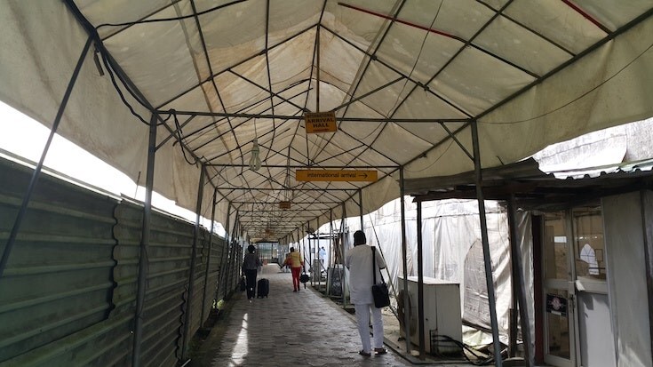 코로나 당시 아프리카의 임시 격리소_2.jpg