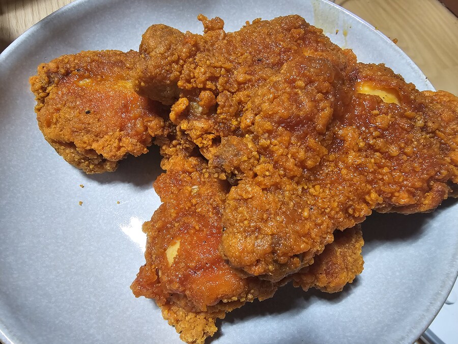 이게 치킨임_1.jpg