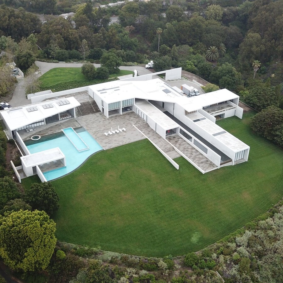 미국 연예인 집 중에 제일 비싸다고 알려진 집_2.jpg