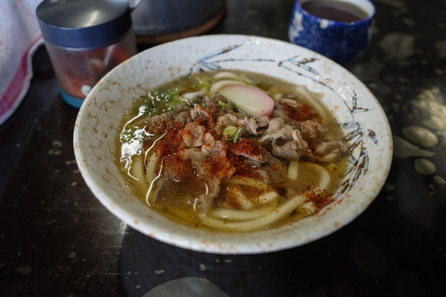 일본, 정상영업하는 가게의 360엔짜리 고기우동_4.jpg