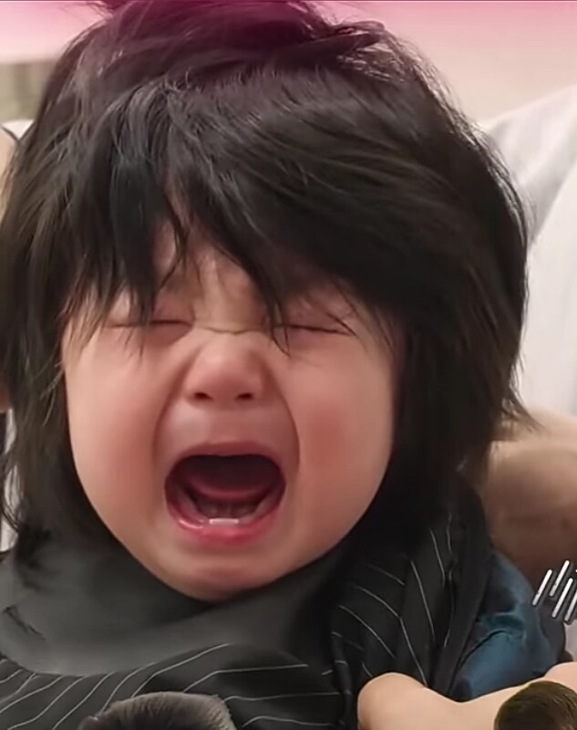태어나 처음 머리 깎인 심형탁 아들_1.png