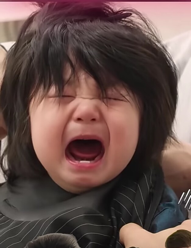 태어나 처음 머리 깎인 심형탁 아들_2.png