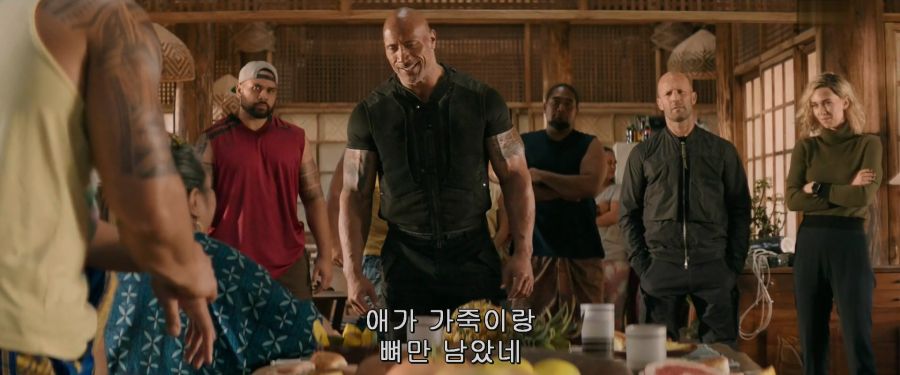 영화속 아들을 반갑게 맞이해주는 엄마_2.jpg