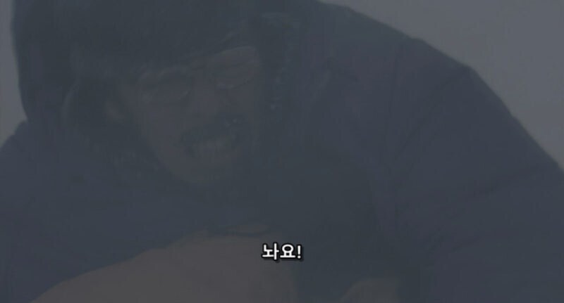 남극기지에서 탈출하는 남극대원_7.jpg