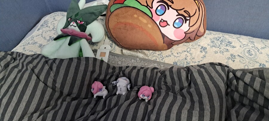 도로롱 피규어왔다!_6.jpg