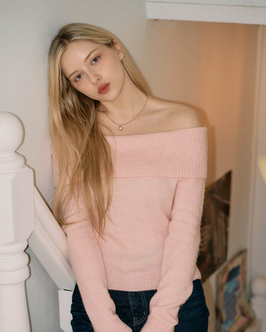 ??? : AI 사진인거 JONNA 티남.jpg_4.jpg