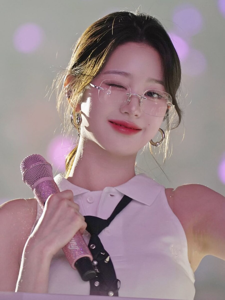 장원영 안경 jpg_1.jpg