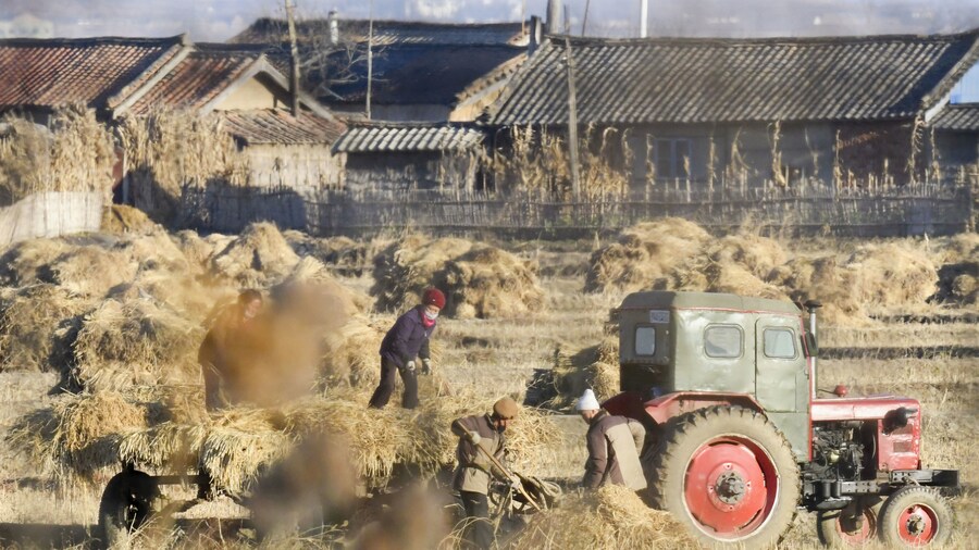 북한의 선택받은 상류층들이 산다는 평양 아파트촌_9.jpg