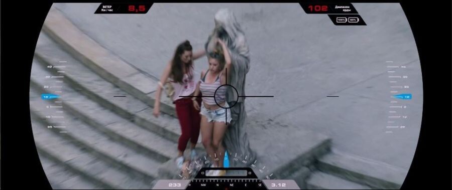 암살 타겟은 멍청한 미국 여자 둘이다. 쉽게 찾을 수 있겠지_6.jpg