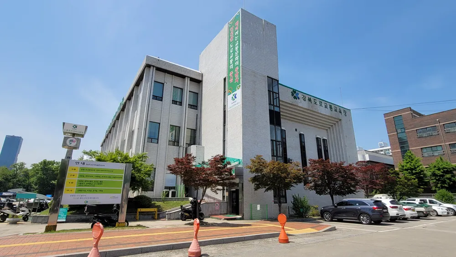 대한민국에서 사람 엄청 몰리는 곳 ㄹㅇ;;_1.webp