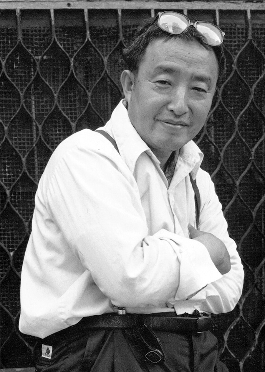 살아있는 암고래의 질 속으로 들어가라_2.jpg