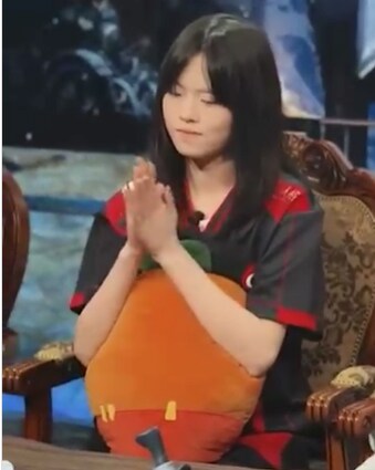 화제의 중국 여성 프로게이머.jpg_5.png