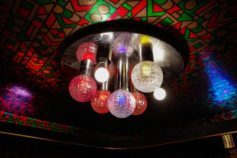 일본, 러브호텔의 야시꾸리한 조명_4.jpg