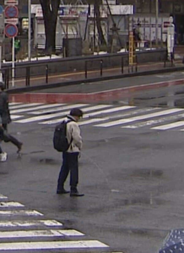 타인의 시선따위 신경쓰지 않는 일본의 사나이_2.jpg