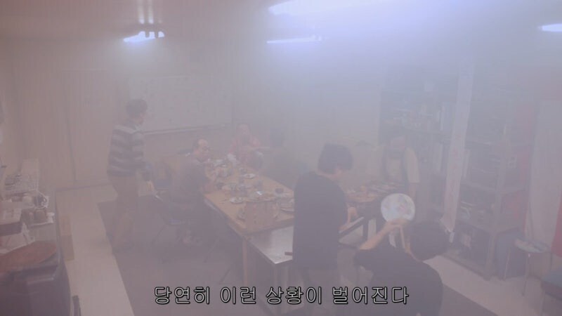 남극의약탈자들 : 저희가 기지 내에서 바베큐 파티를 해드릴게유_20.jpg