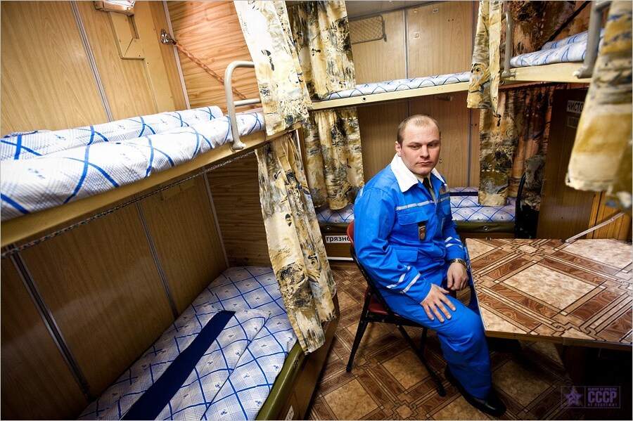 러시아군 잠수함의 내부_4.jpg