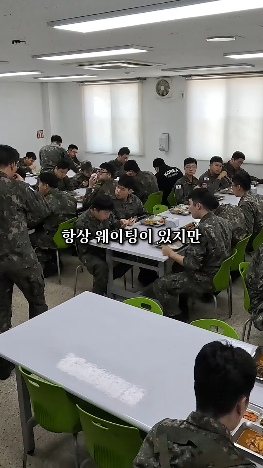 하루에 딱 세타임만 운영하는 무료식당_8.jpg