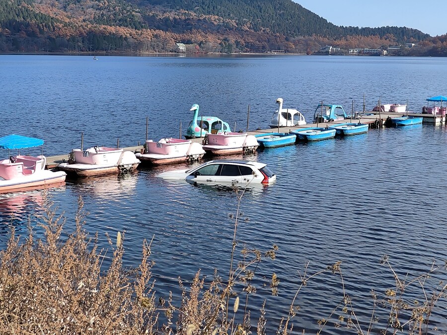 ???:오리보트가 생긴게 특이하네_1.jpg