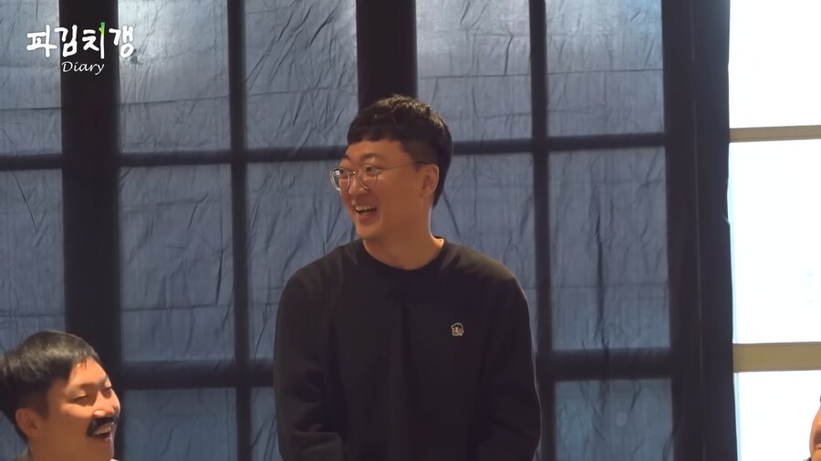 유튜브 버전 못친소 챔피언 충주맨의 위엄.jpg_48.png