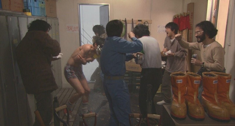 일본 남극기지에서 일어나는 이지메 현장_12.jpg