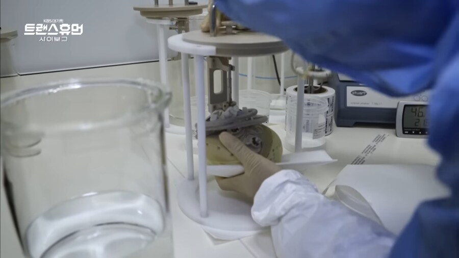 진짜로 작동하는 기계 심장_1.jpg