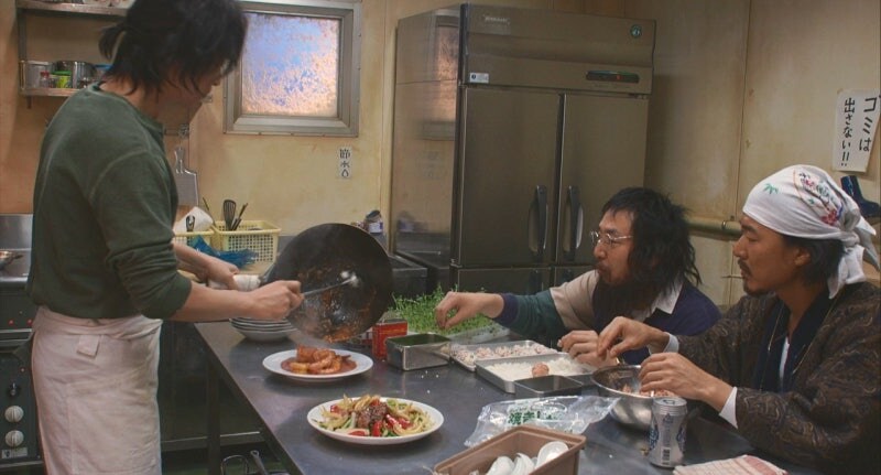 오랜 남극기지 생활로 후줄근해지는 남극대원들_1.jpg