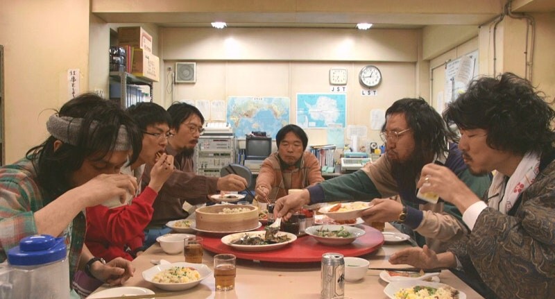 오랜 남극기지 생활로 후줄근해지는 남극대원들_3.jpg