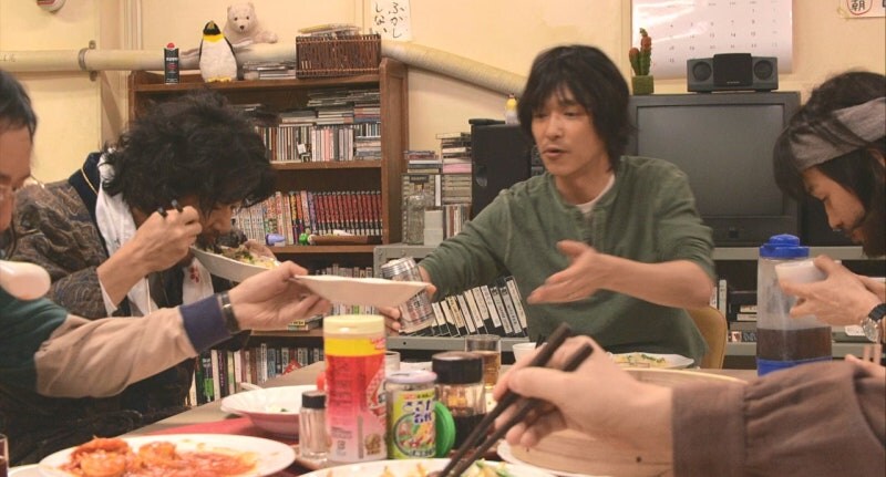 오랜 남극기지 생활로 후줄근해지는 남극대원들_4.jpg