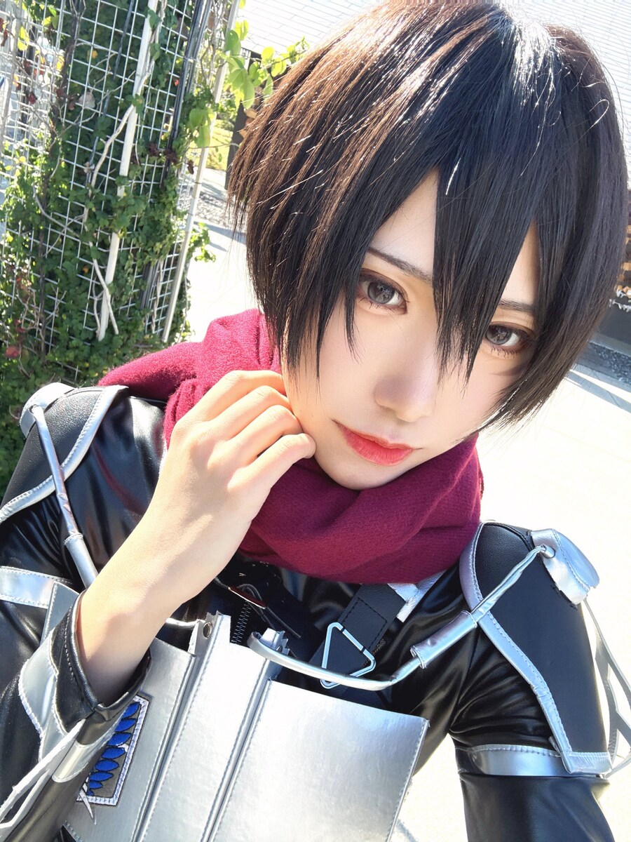 진격의 거인 히로인 코스프레_1.jpg