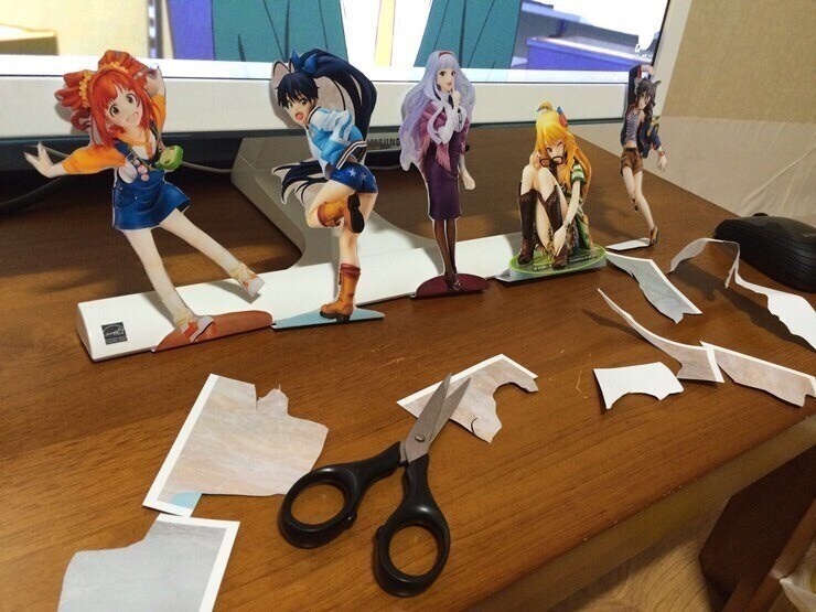 흙수저 피규어_1.jpg