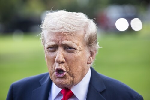 아니 안그래도 트럼프하면 저 입술이 제일 눈에 들어 왔는데_5.png