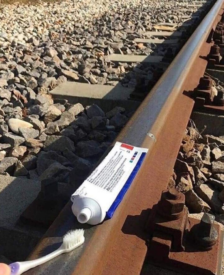 치약 끝까지 쓰는 방법_1.jpg